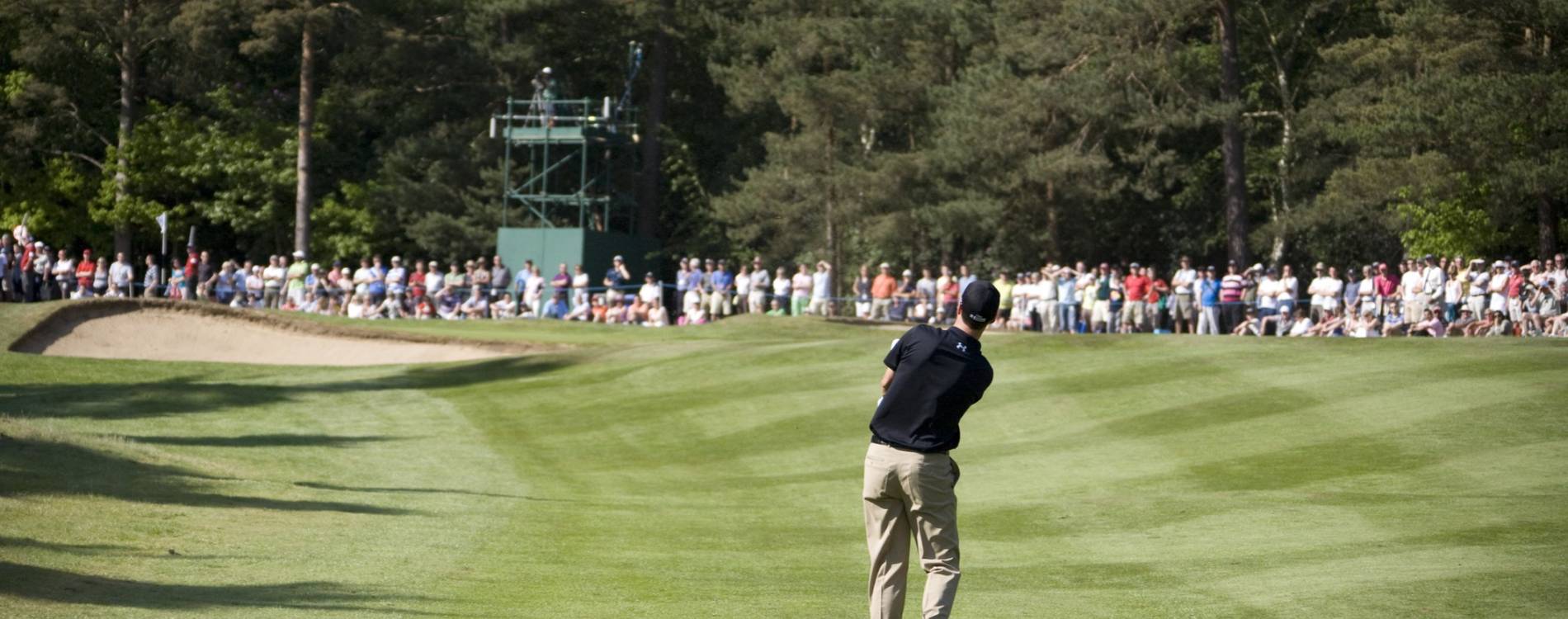 A player takes a shot at the BMW PGA Championship