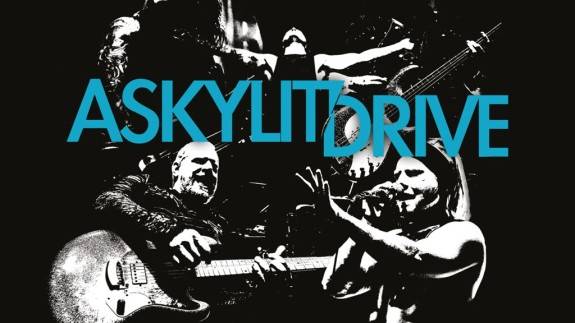 A Skylit Drive / Vampires Everywhere