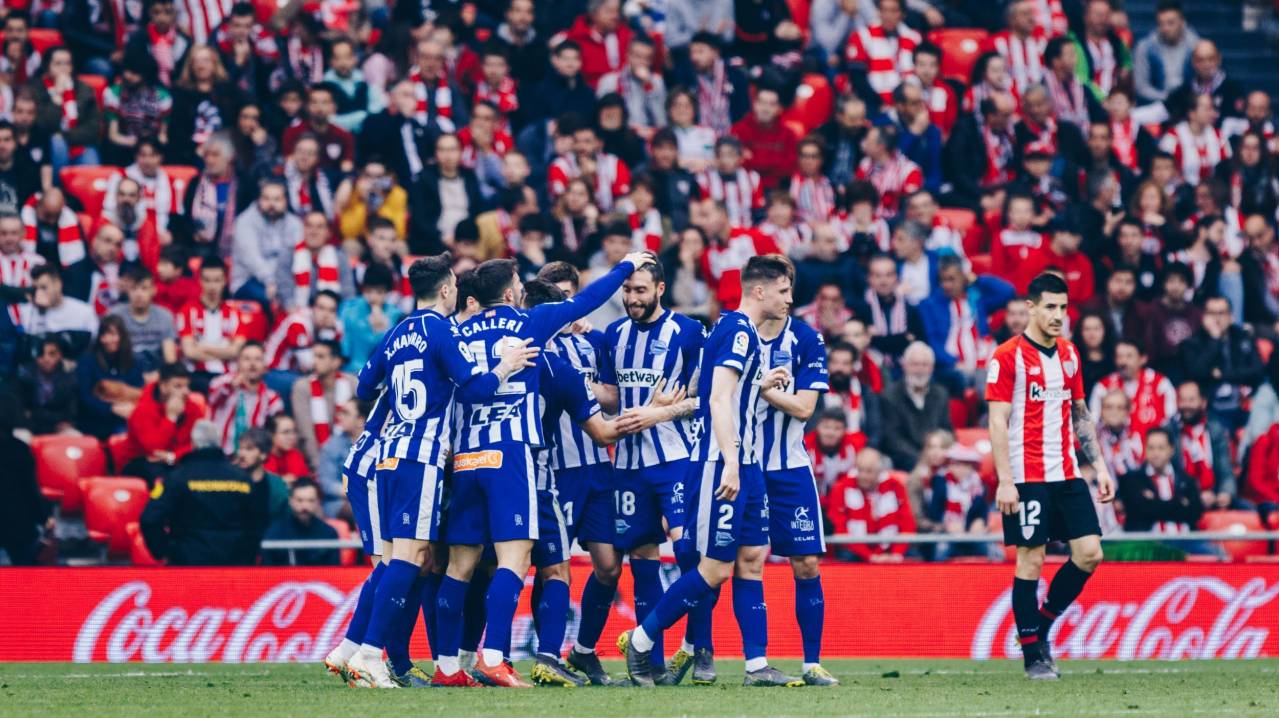 Alaves celebrate a goal