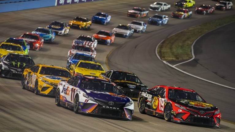 Cracker Barrel 400