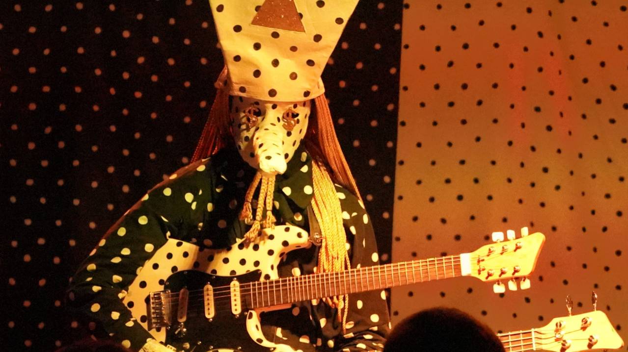 "Angine de Poitrine" playing at La Cartonnerie, Reims, France