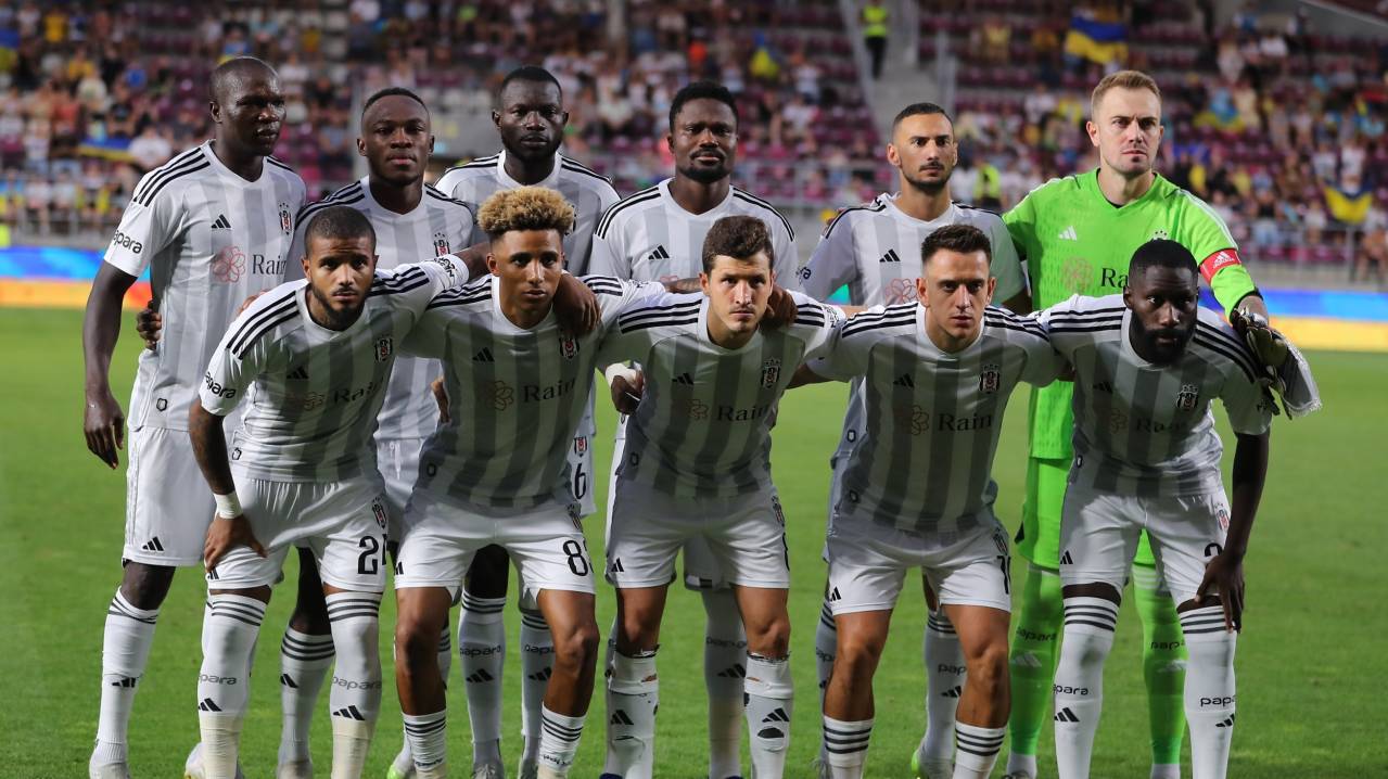 Besiktas pose for a team photo