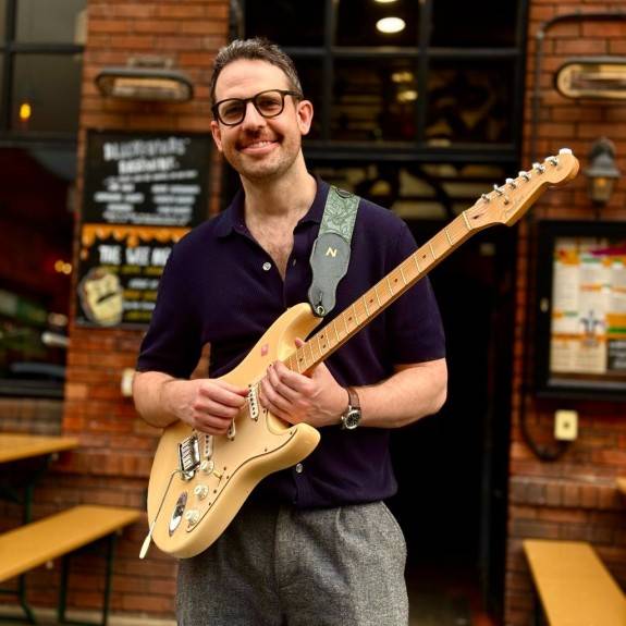 Blues Thursdays with Pablo Jones Live