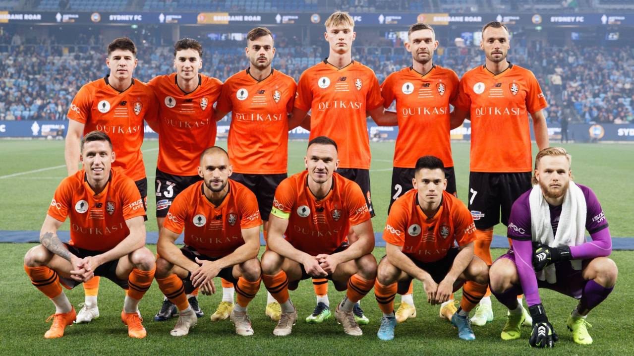 Brisbane Roar pose for a photo