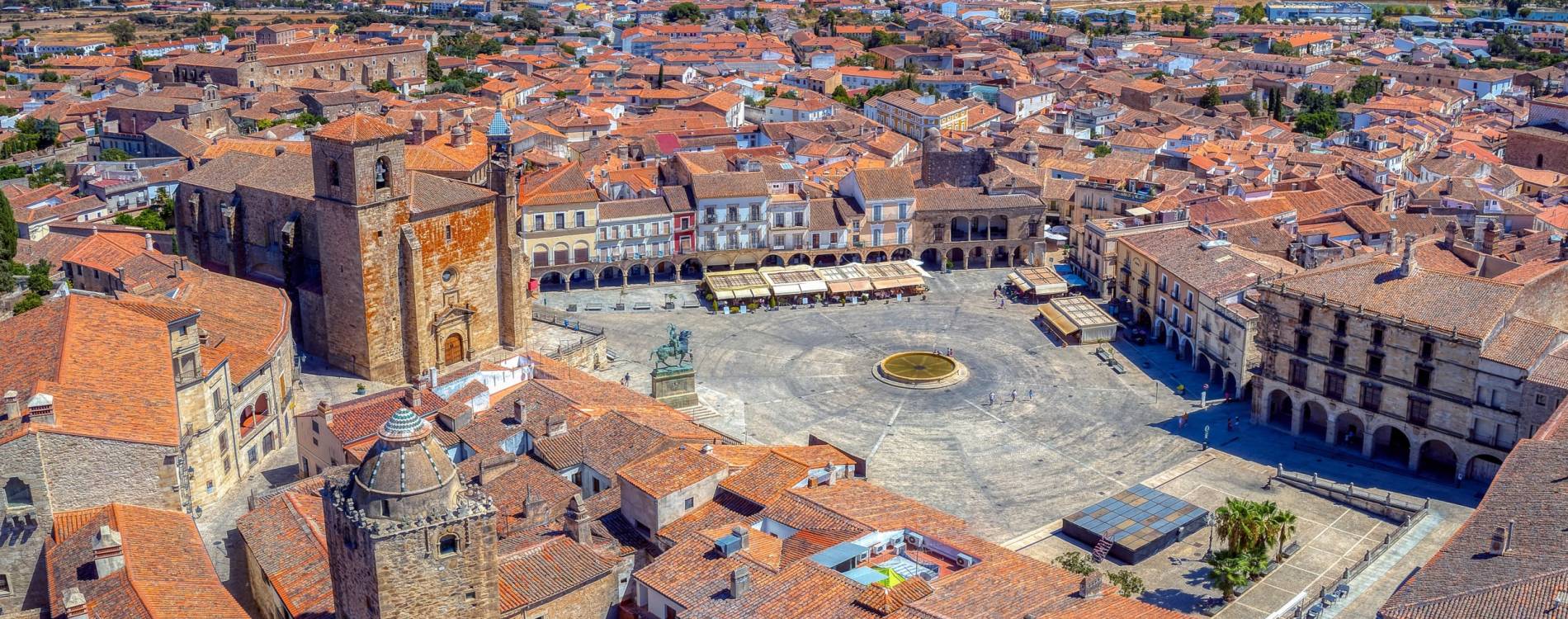 Cáceres‎ skyline