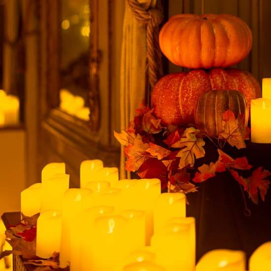 Candlelight: A Haunted Evening of Halloween Classics