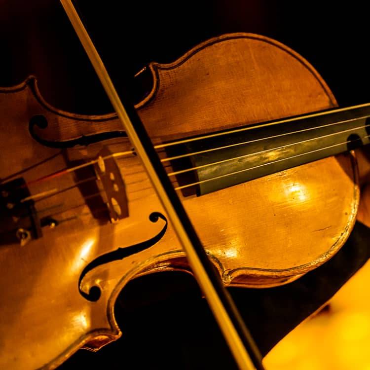 Candlelight: Christmas Carols on Strings