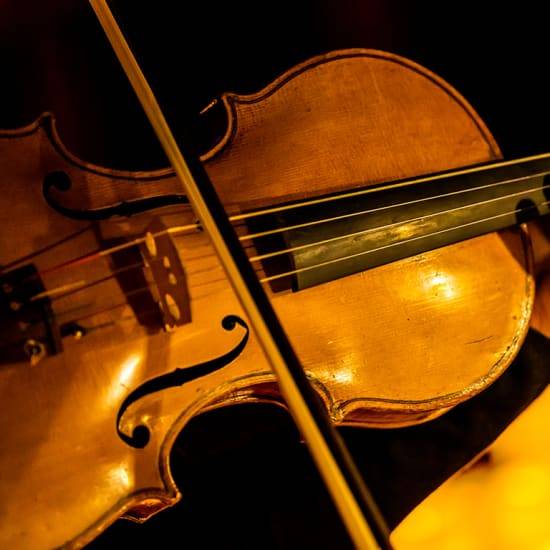 Candlelight: Christmas Carols on Strings