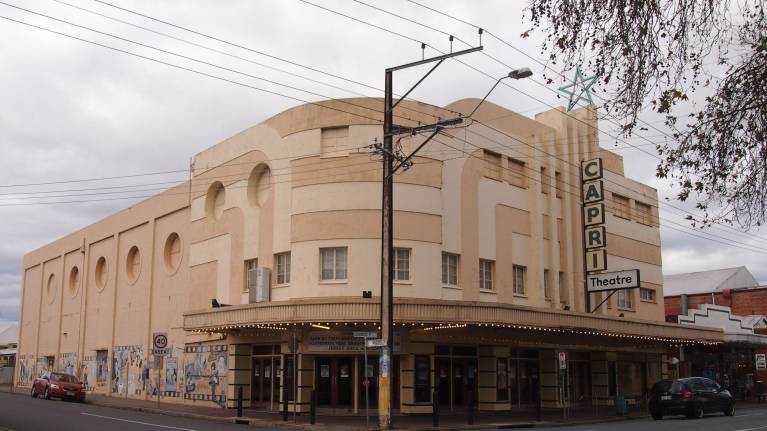Capri Theatre