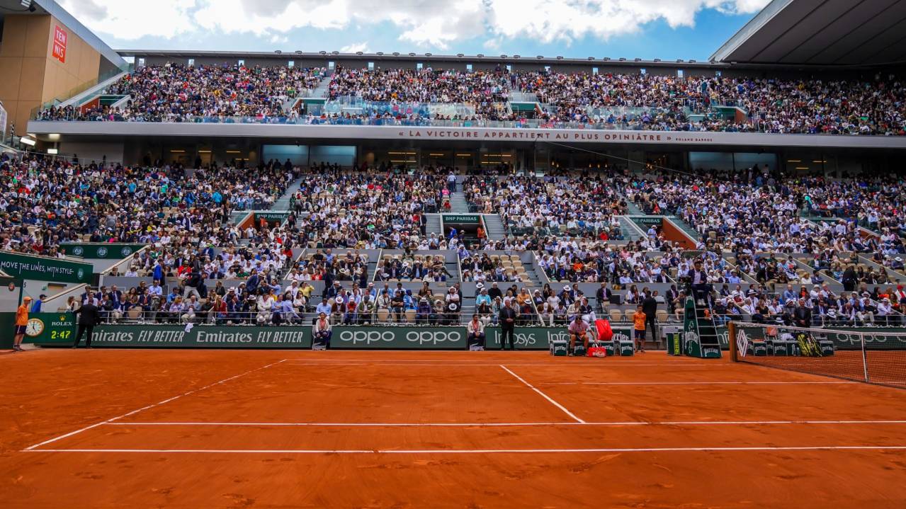 Category Or seats, located in the lower rows of the stands, behind the Boxes