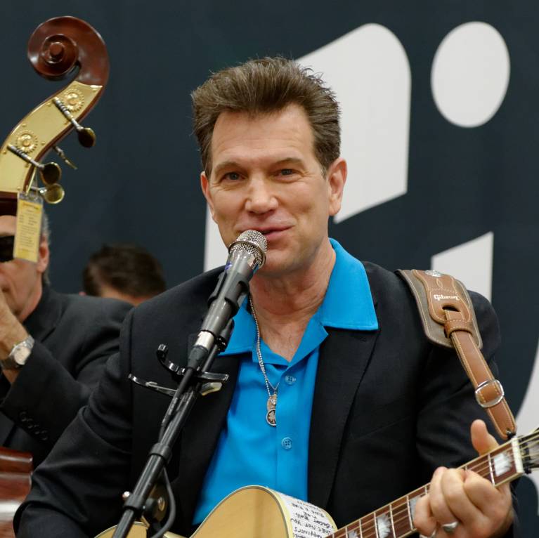 Chris Isaak