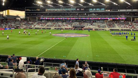 Columbus Crew warming up