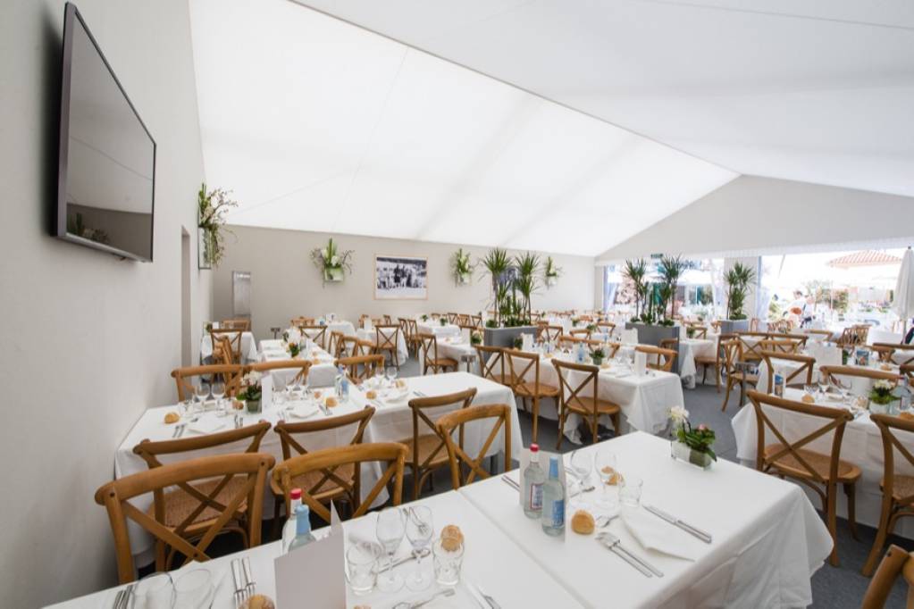 Élégance: Or (Elegance: Gold)