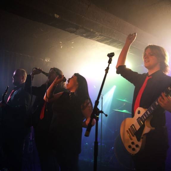Emo Vs Nu Metal Live