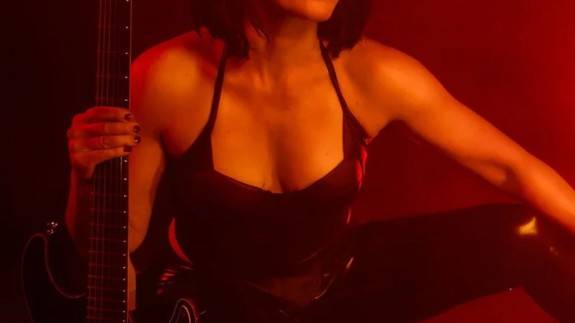 Erja Lyytinen Band - support from Bison Hip