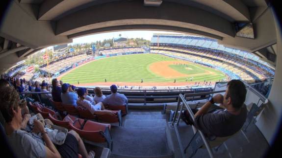 Executive Club Level (Sections 201–261)