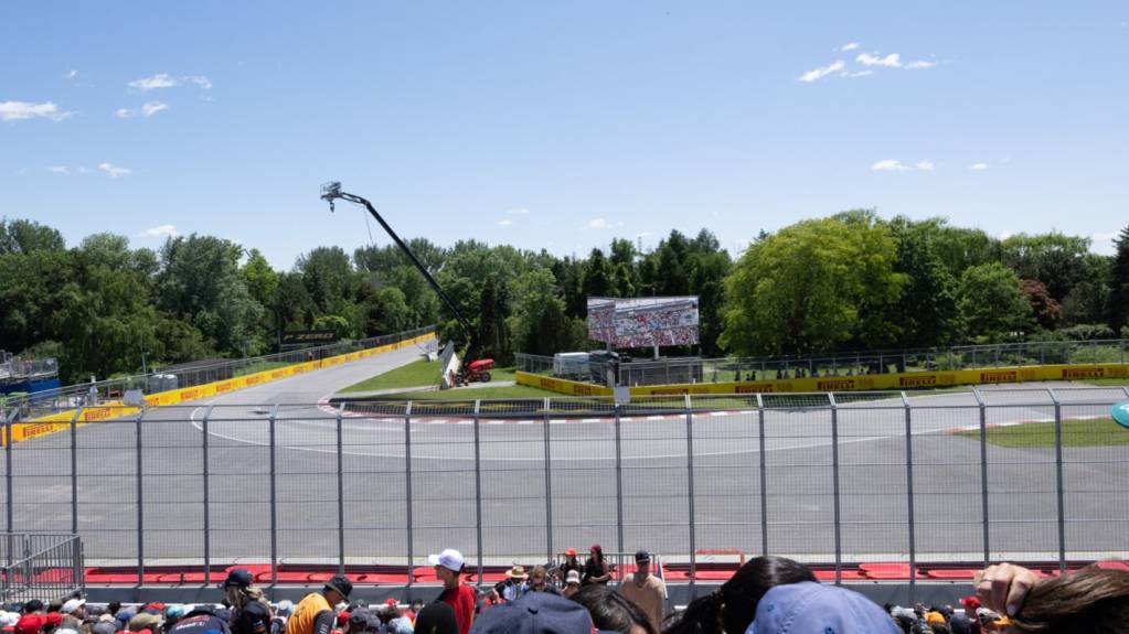 Family Grandstand F1 Canadian Grand Prix 1315 Jun 2025 Circuit