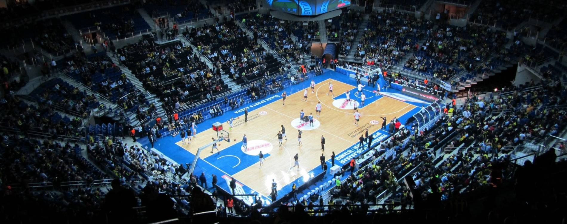 Fenerbahce playing Olimpia Milano at Ülker Sports Arena