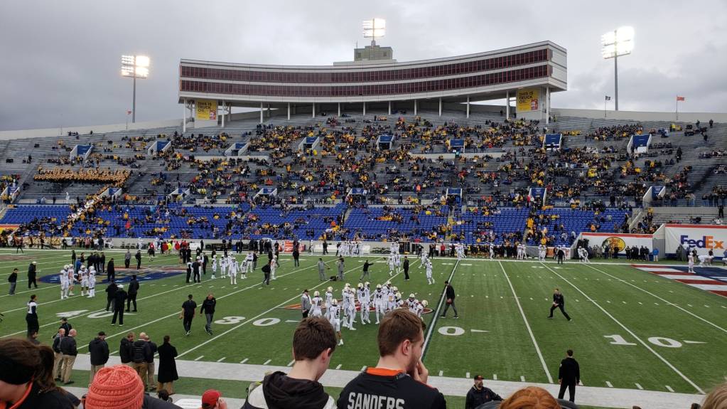 Field Level Week 2 Memphis Showboats vs San Antonio Brahmas 6 Apr