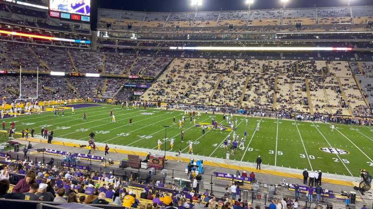 Field Level (Sections 100-106, 201-210, 300-306, 401-409) | LSU Tigers ...