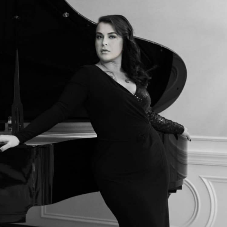 Giovanni Ghizzani & Alexis Corey en Velvet Room
