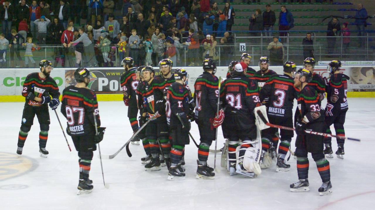 GKS Tychy playing STS Sanok