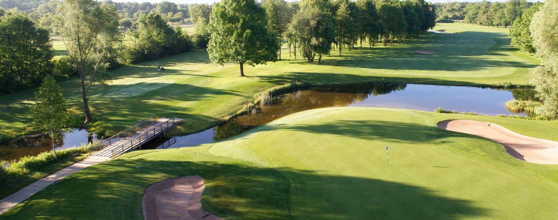 Golfclub München Eichenried's 9th fairway