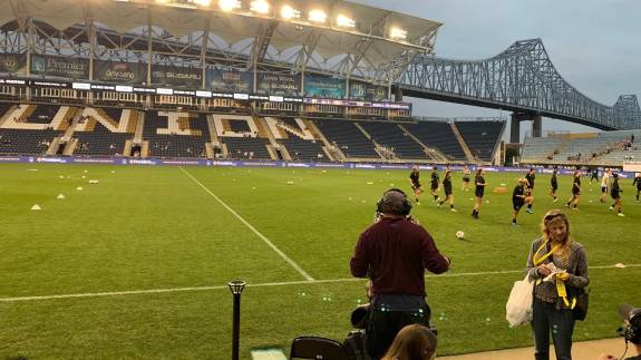 Gotham FC and Washington Spirit warm up before a game