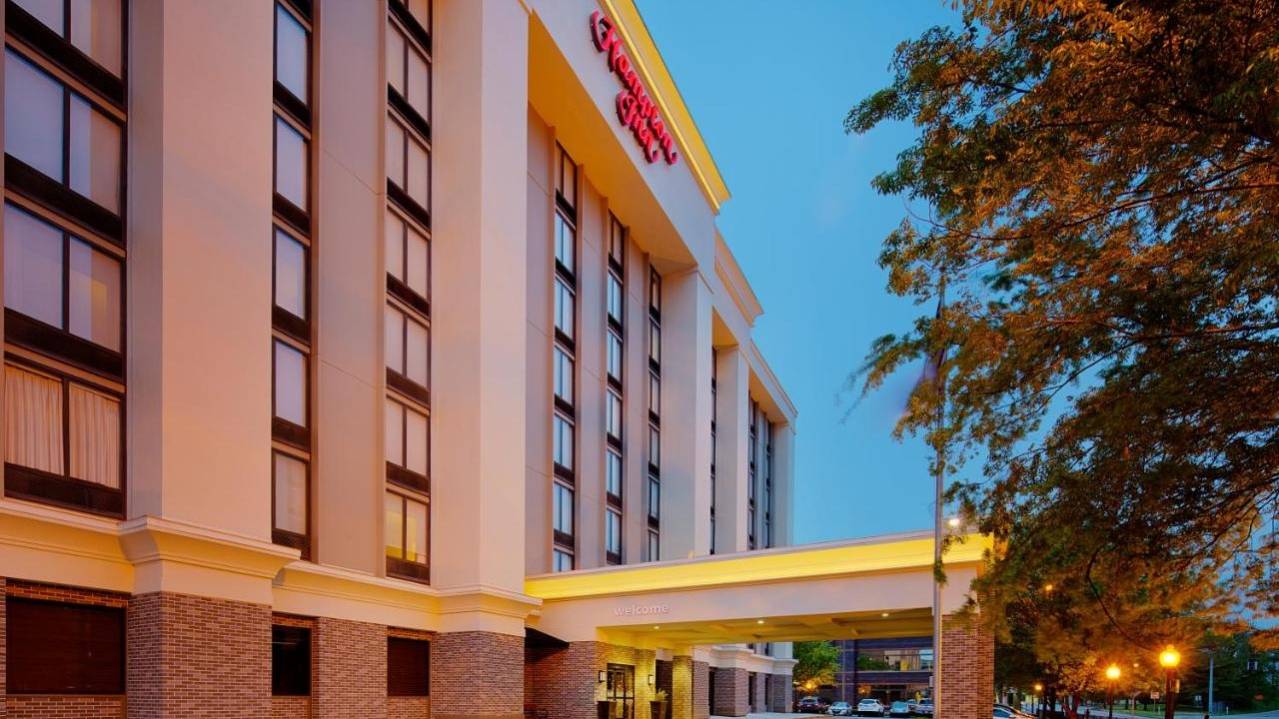 Hampton Inn Louisville Downtown