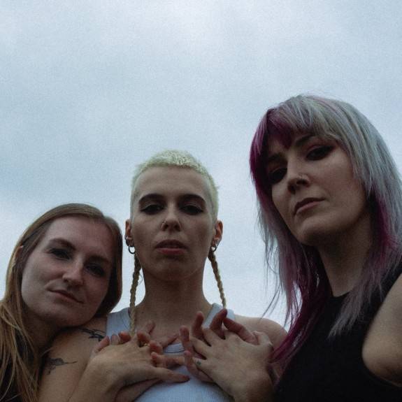 HAWXX / Omoia / STRANGE WOMAN