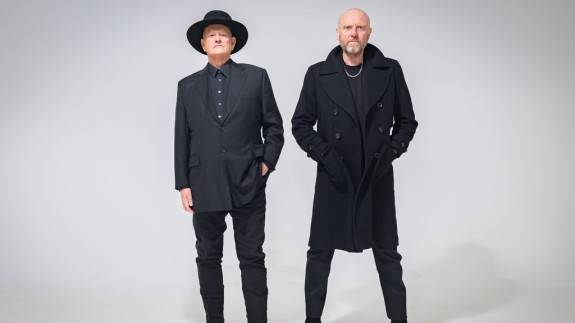 Heaven 17 perform Penthouse and Pavement
