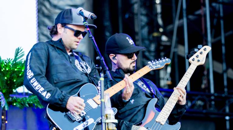 Hollywood Undead