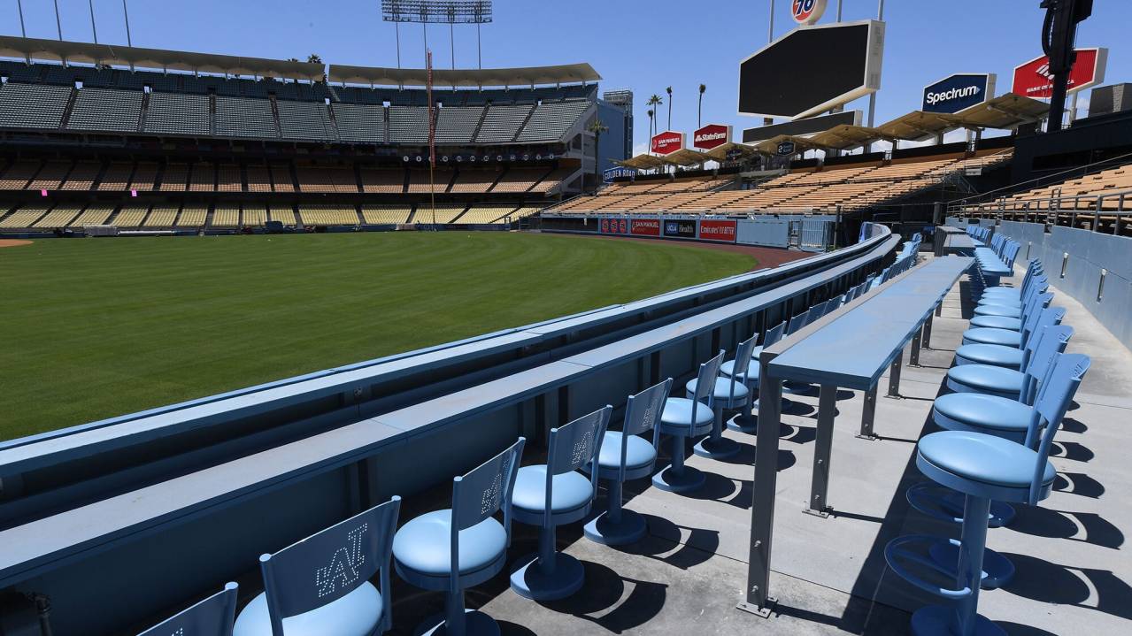 Home Run Seats (Sections A–D) | Los Angeles Dodgers vs Chicago Cubs ...