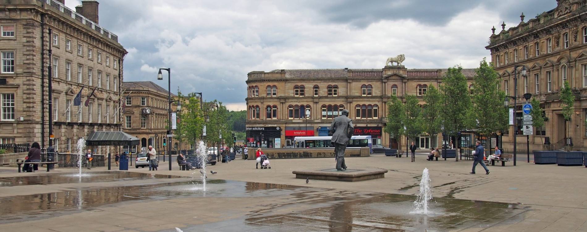 Huddersfield St George's Square
