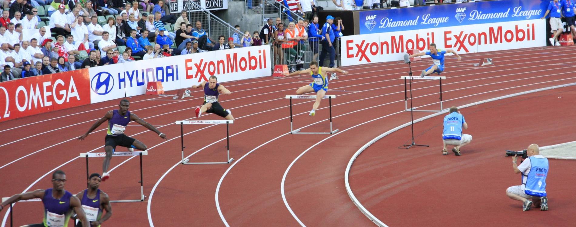 Hurdlers compete at the Bislett Games