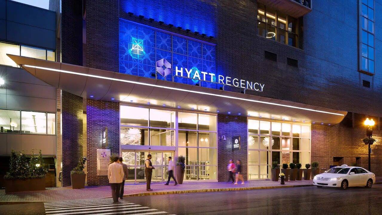 Hyatt Regency Boston Entrance