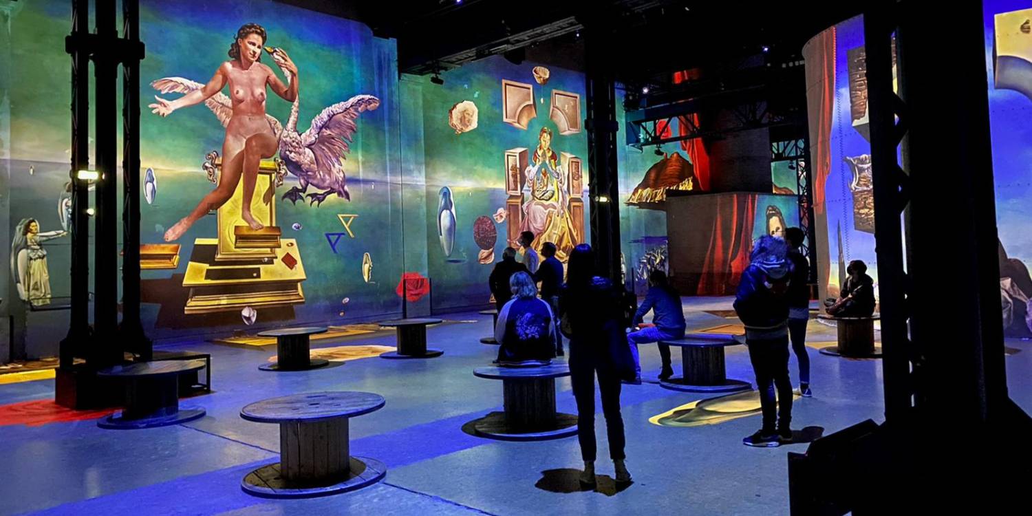 Immersive Art Exhibition at Atelier des Lumiéres