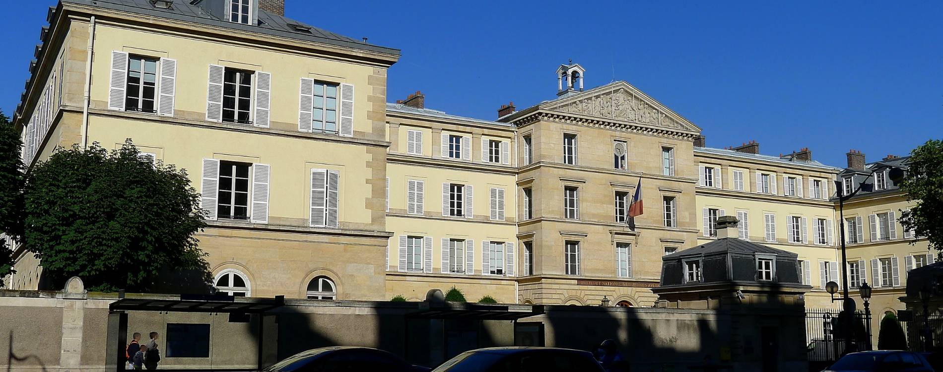 Institut national des Jeunes