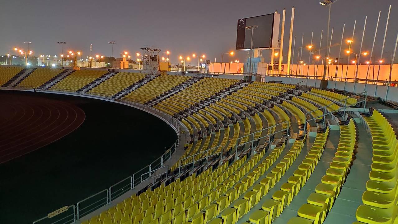 Interior_view_of_Suheim_Bin_Hamad_Stadium silver