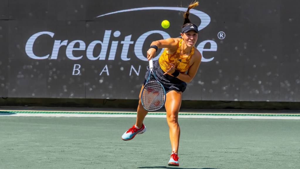 Jessica Pegula competing at the Credit One Charleston Open; she reached the semifinals in 2023