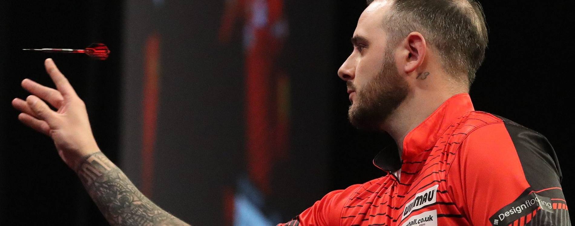 Joe Cullen, competing in Premier League Darts