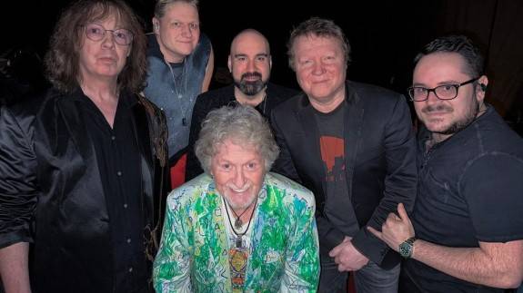 Jon Anderson & The Band Geeks