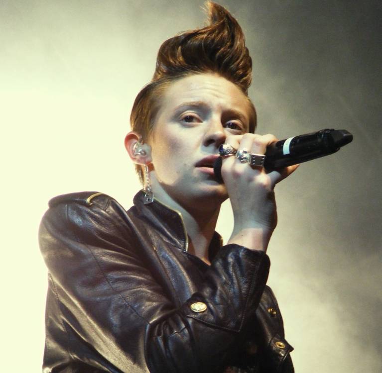 La Roux at Piccadilly Gardens, Manchester