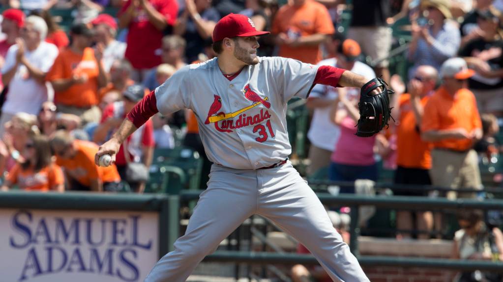 Lance Lynn pitching for the St. Louis Cardinals in 2014