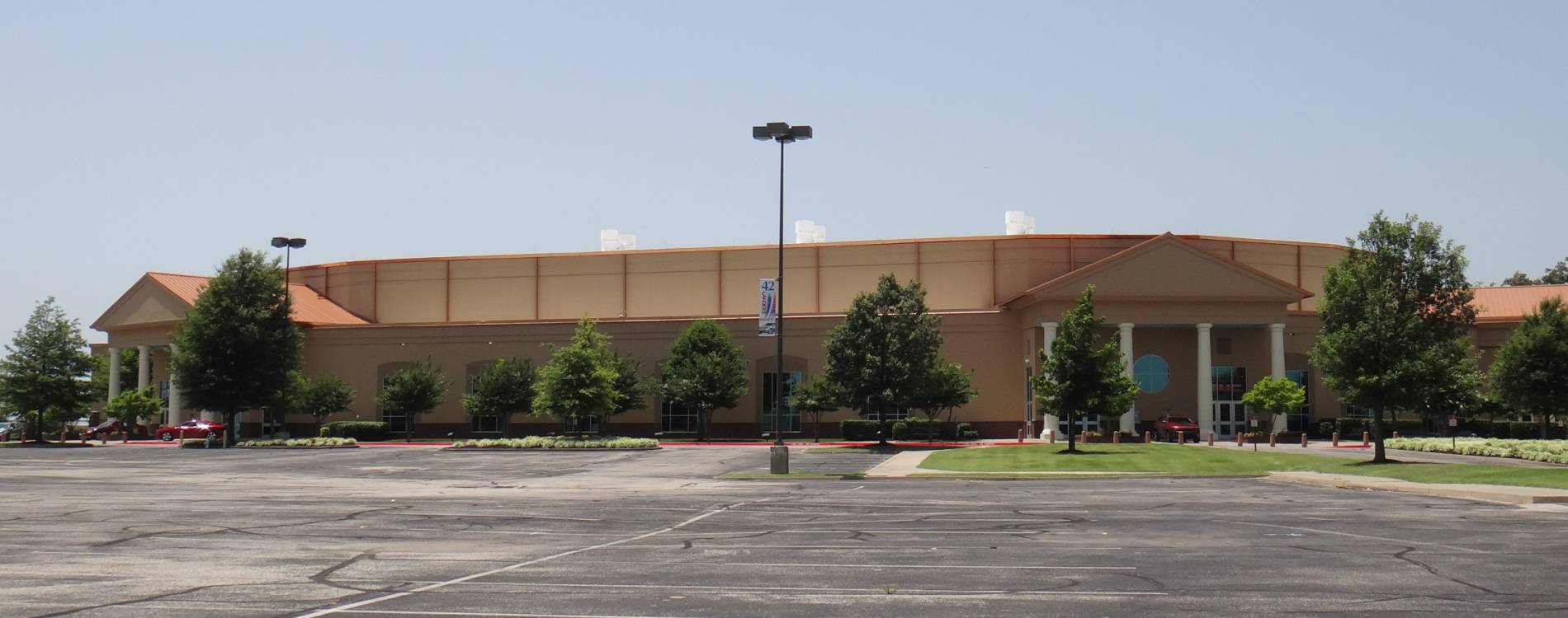 Lander's Center in Southaven
