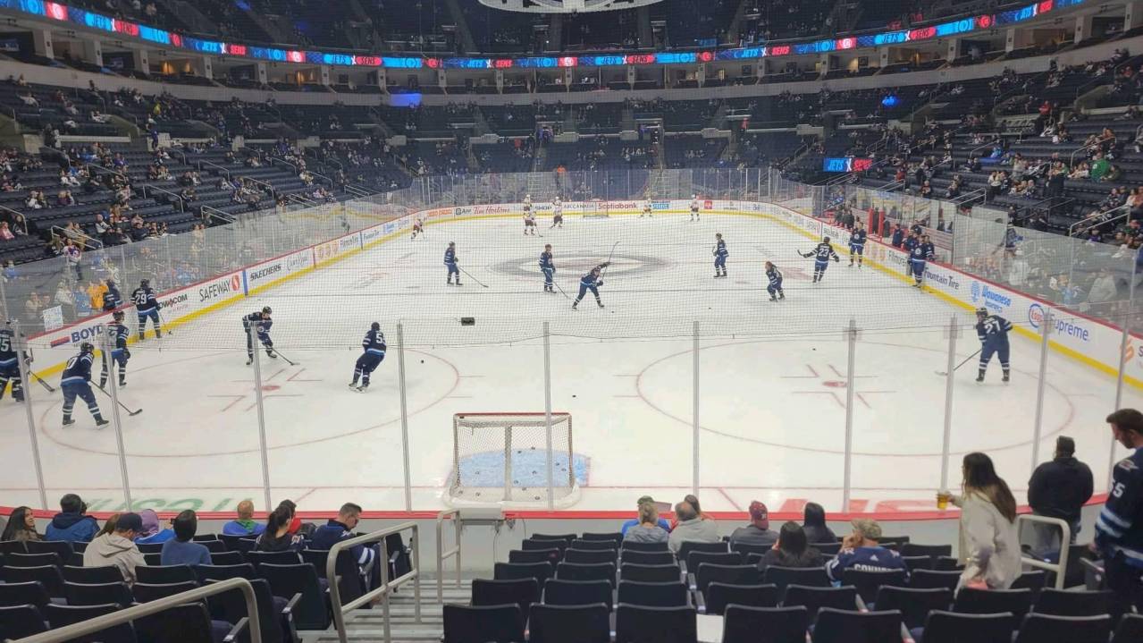 Lower Section 125 Budweiser King Club