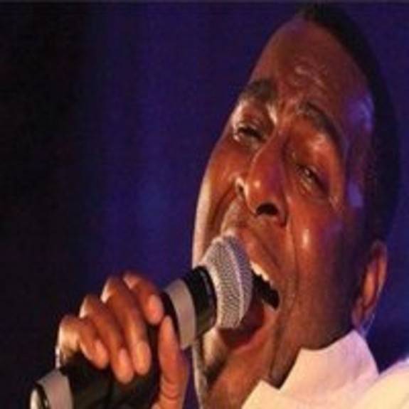 Luther Vandross Solo tribute & Motown Hits | Bier Keller