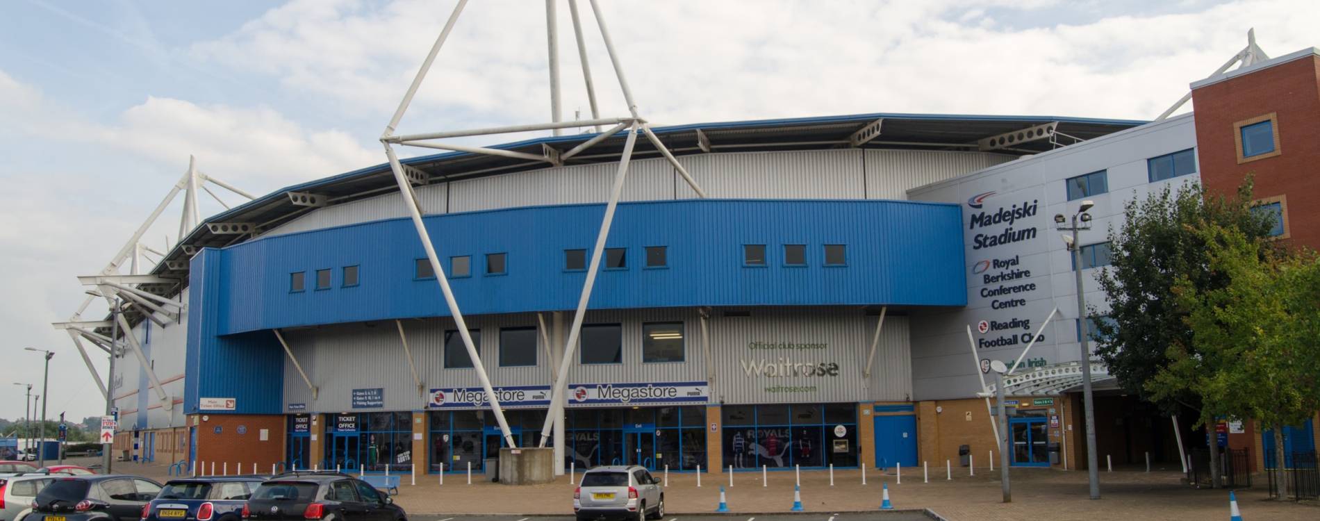 Madejski Stadium was renamed Select Car Leasing Stadium in 2021