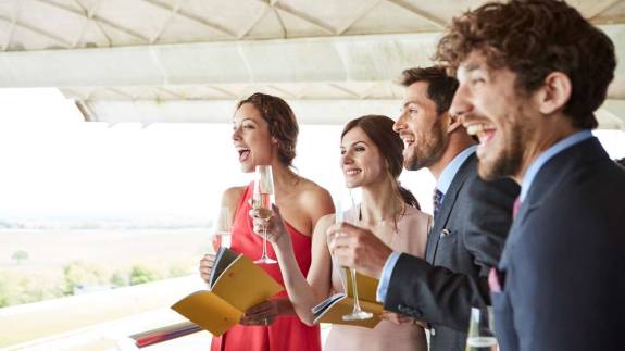 march-stand-course-facing