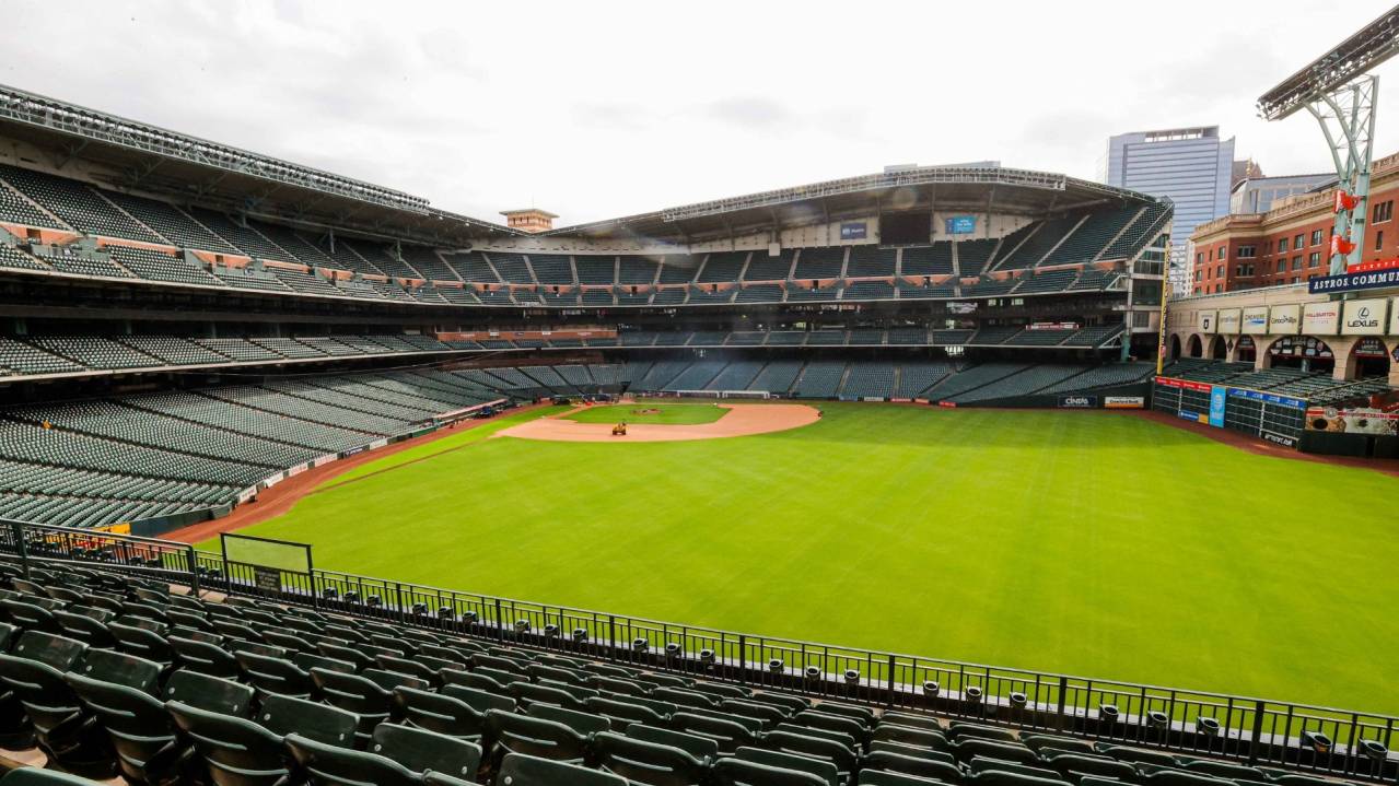 Mezzanine (Sections 250–255) | Houston Astros vs San Diego Padres | 20